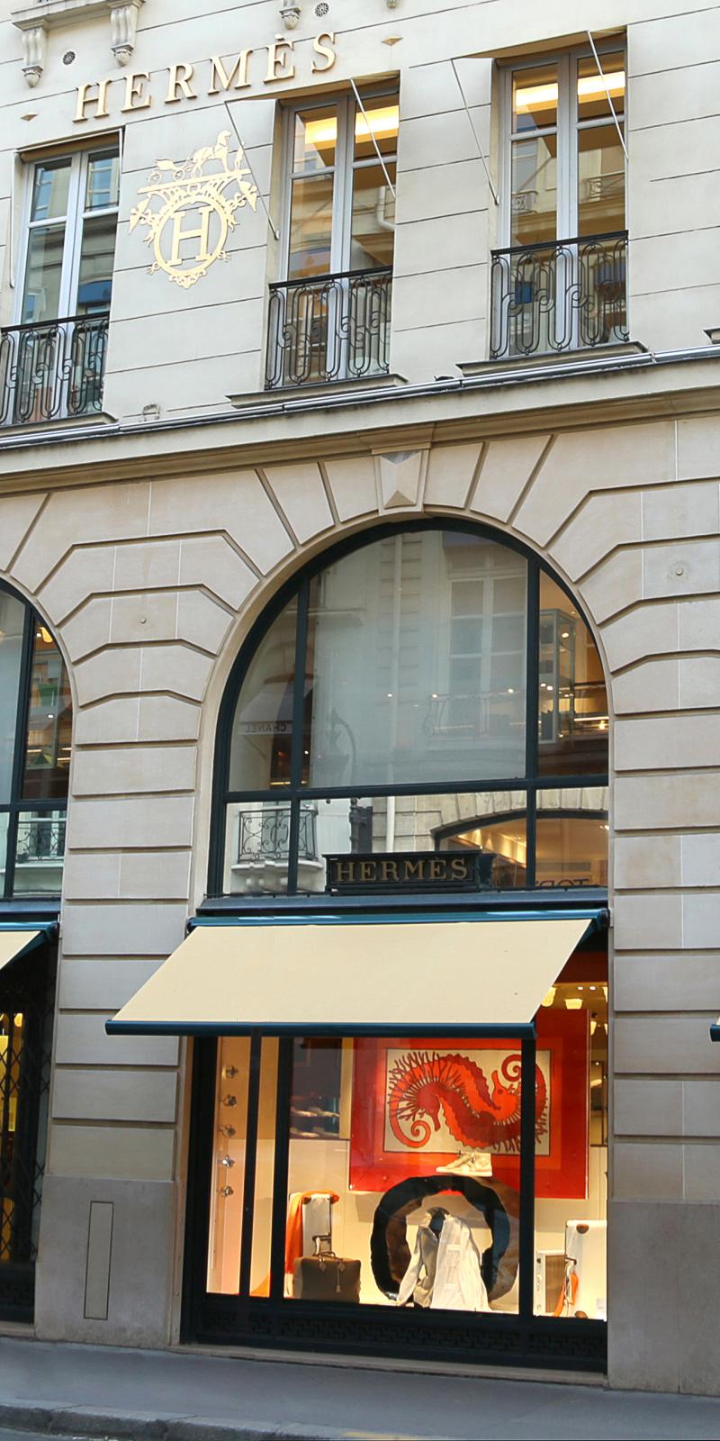Nice automation at the Hermès boutique Faubourg Saint-Honoré in Paris, France